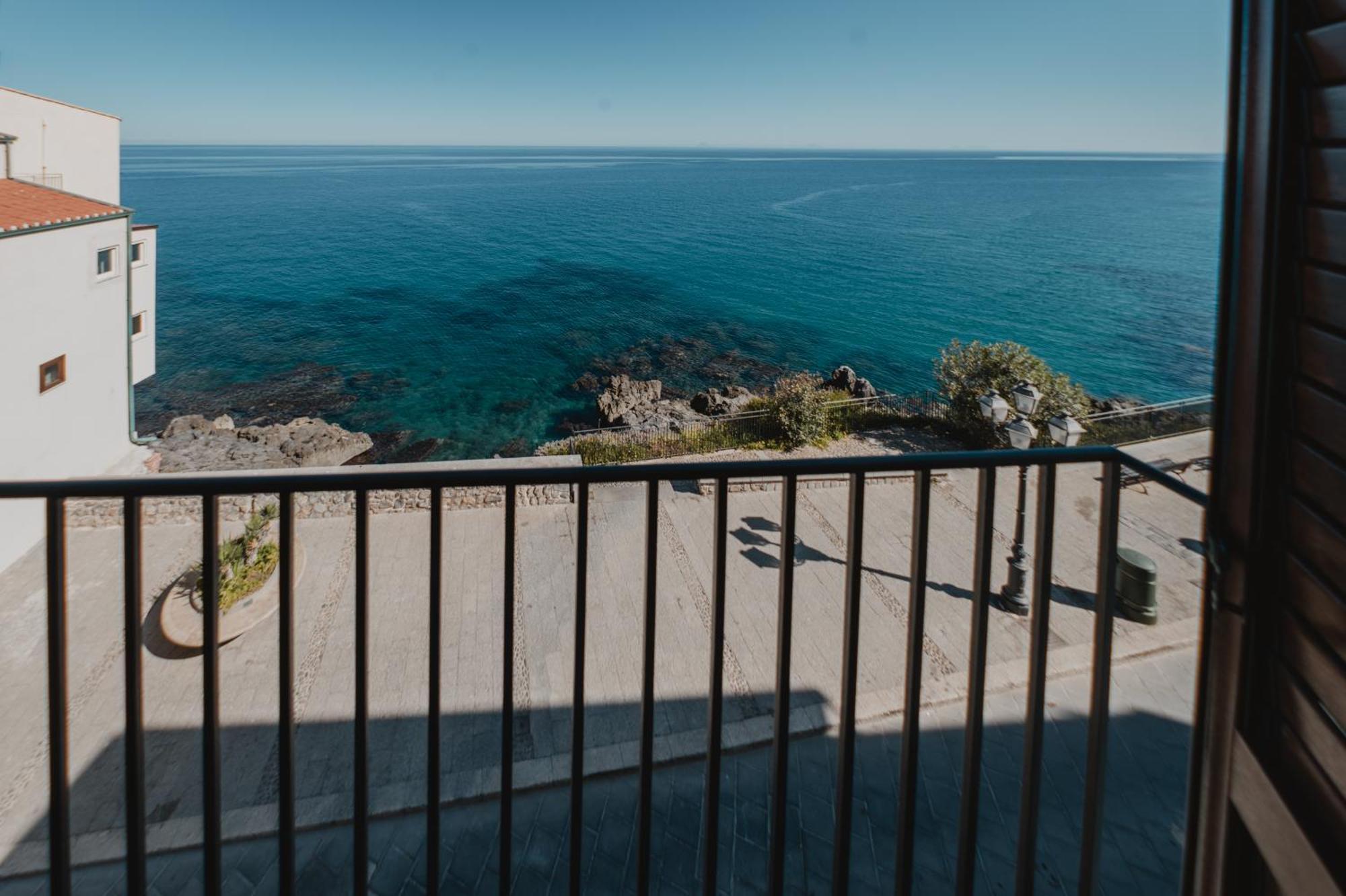 Tra La Rocca E Il Mare Di เชฟาลู ภายนอก รูปภาพ